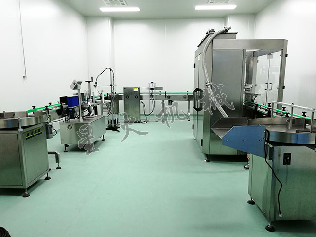 稱(chēng)重式液體肥料灌裝機設備展示